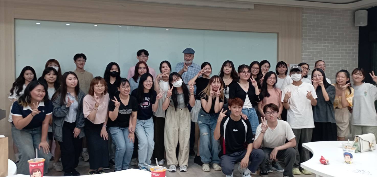 Link to 1140915 全校英語日 第一梯次